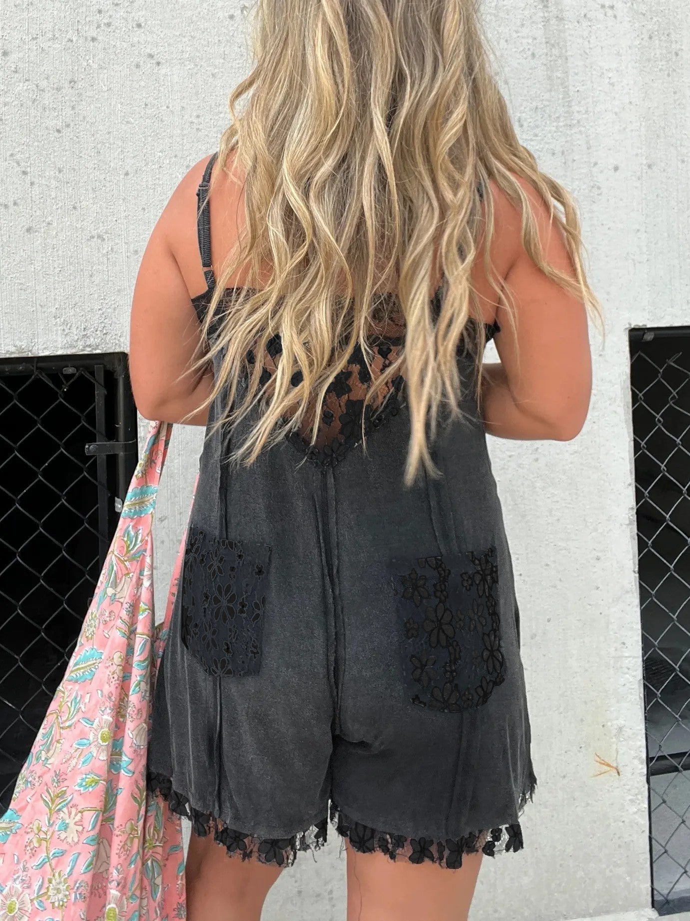 Women's V-Neck Lace Trim Detailing Romper
