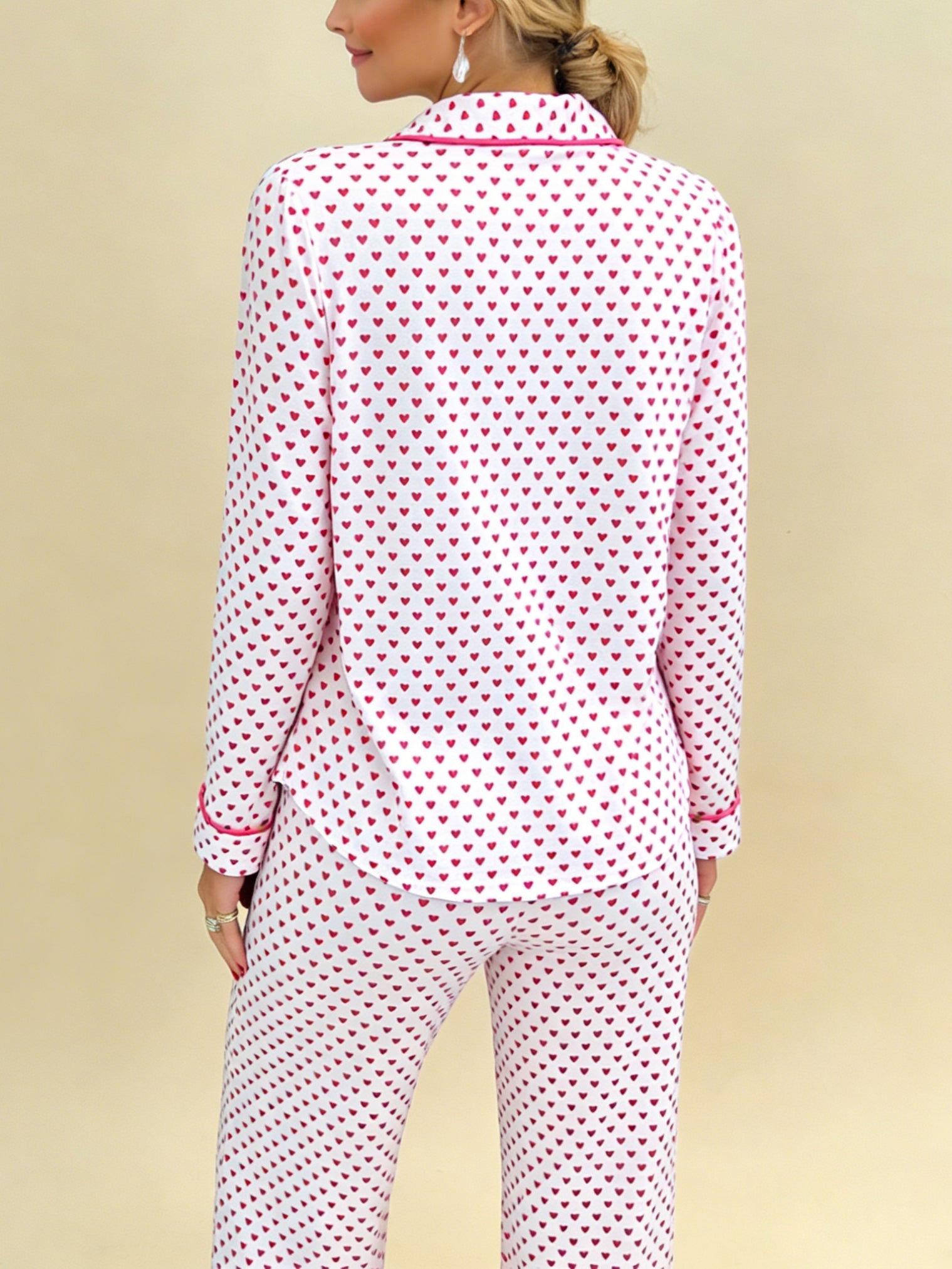 Women's Valentine's Day Heart-Patterned Pajama Set
