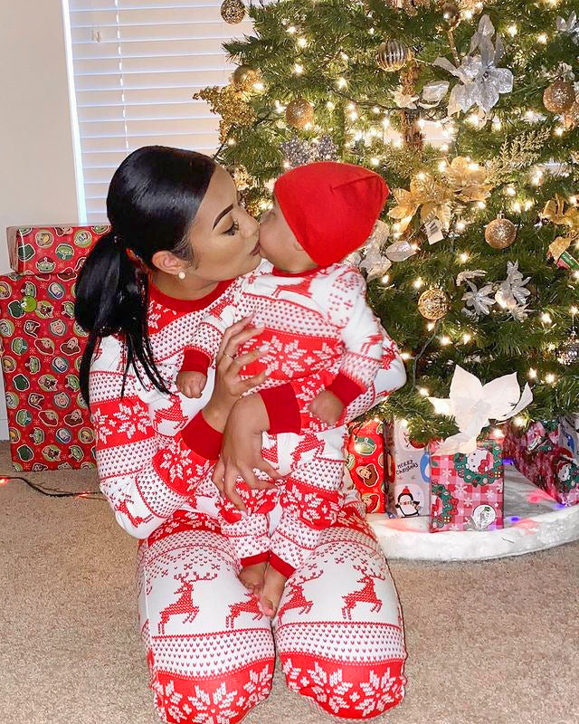 Red Elk Family Pajamas 2-piece Set