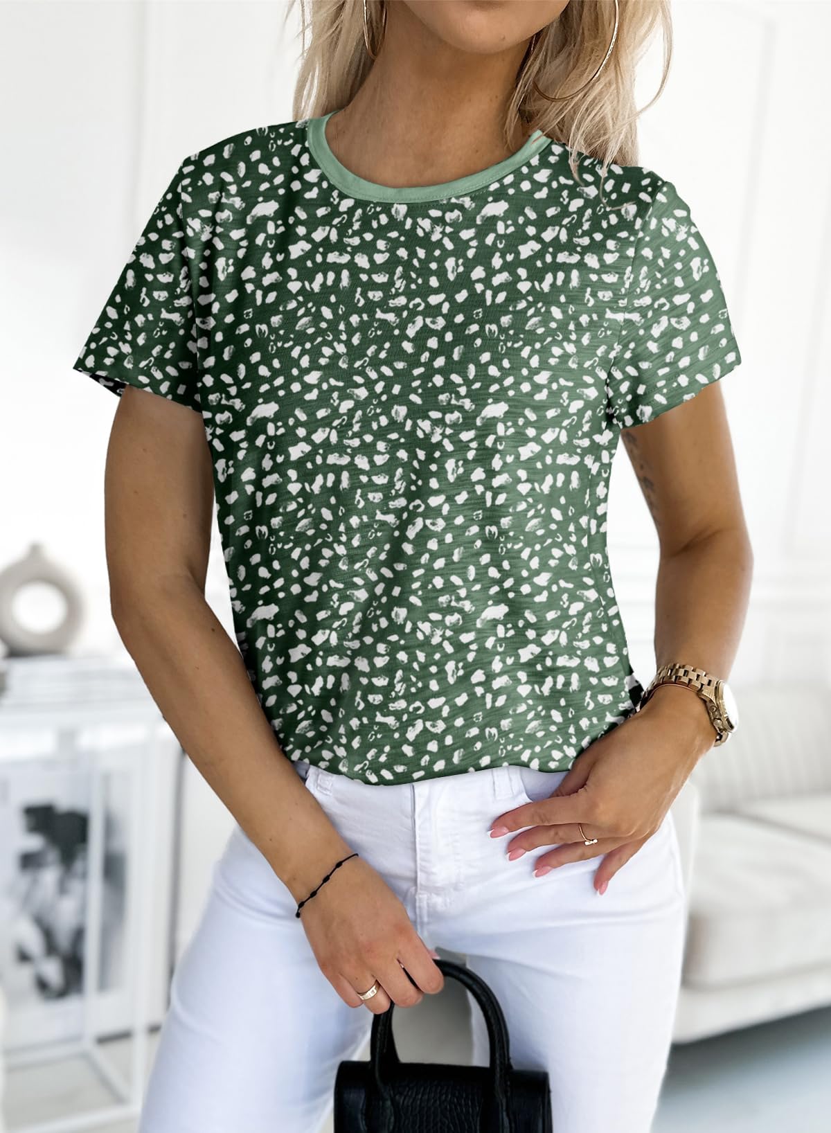 Women's Cheetah Print Crew Neck Short Sleeve T Shirt