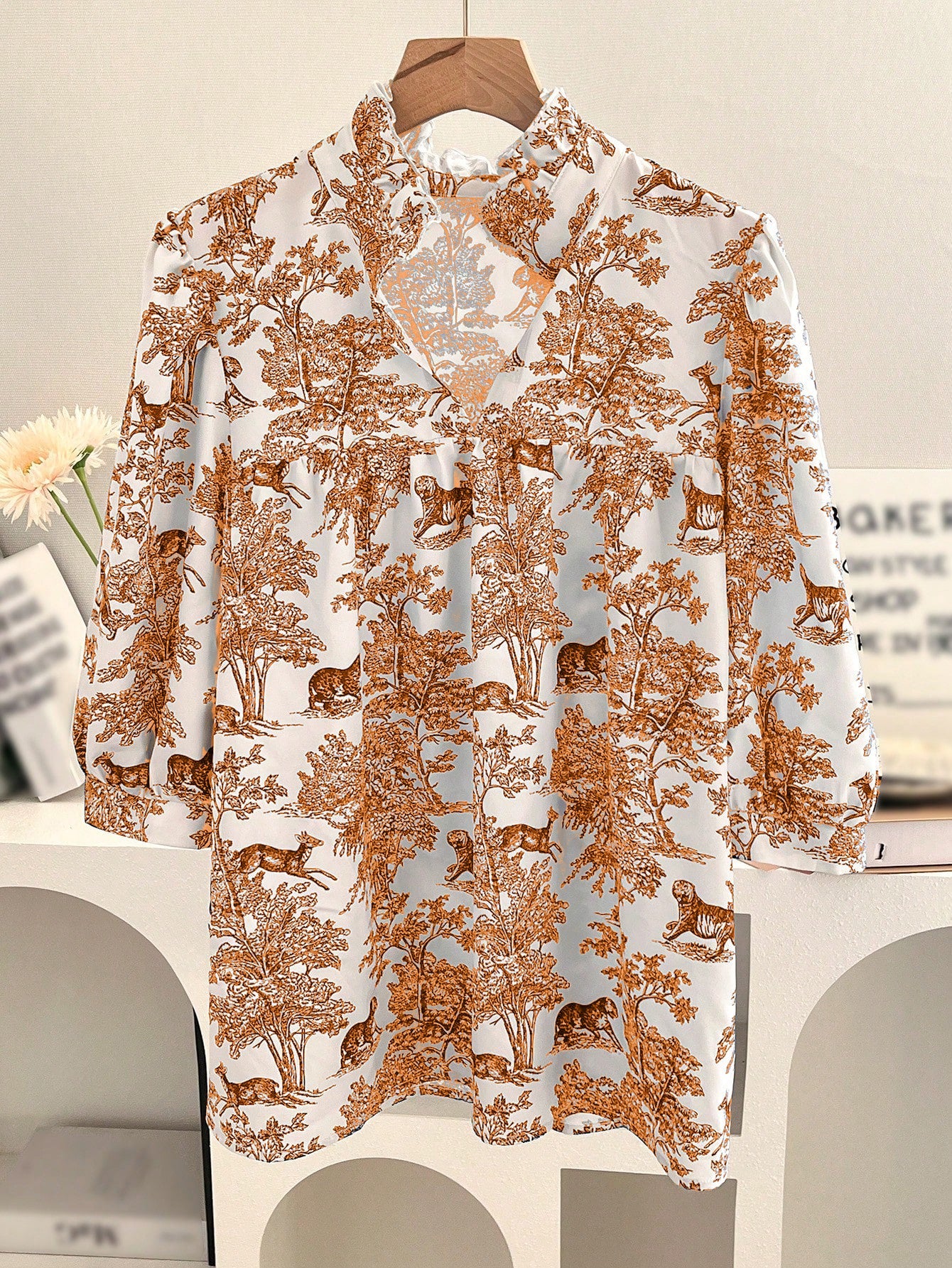Women's V-neck Ruffle Collar Printed Shirts
