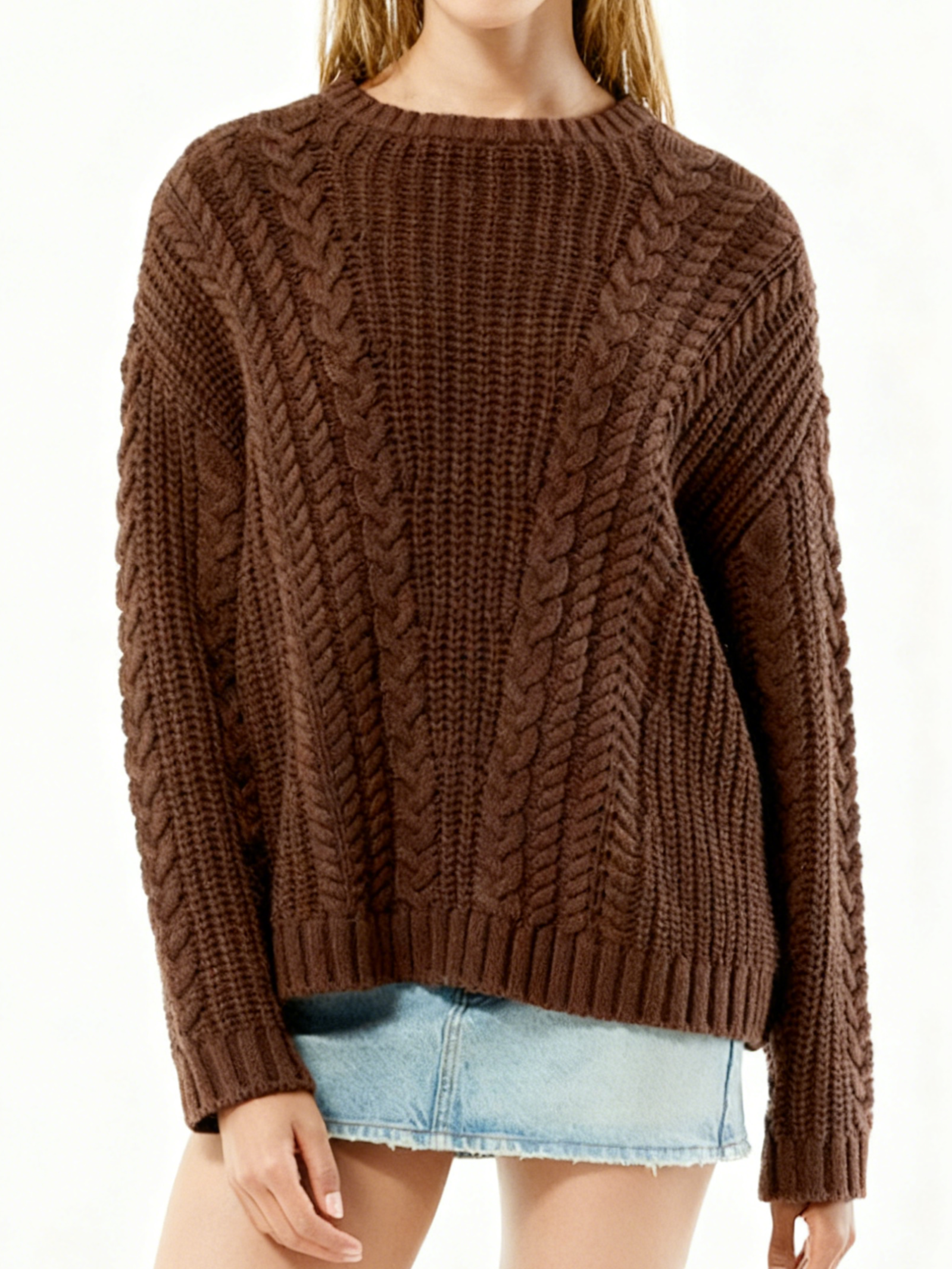 Women's Crew Neck Cable Knit Sweater