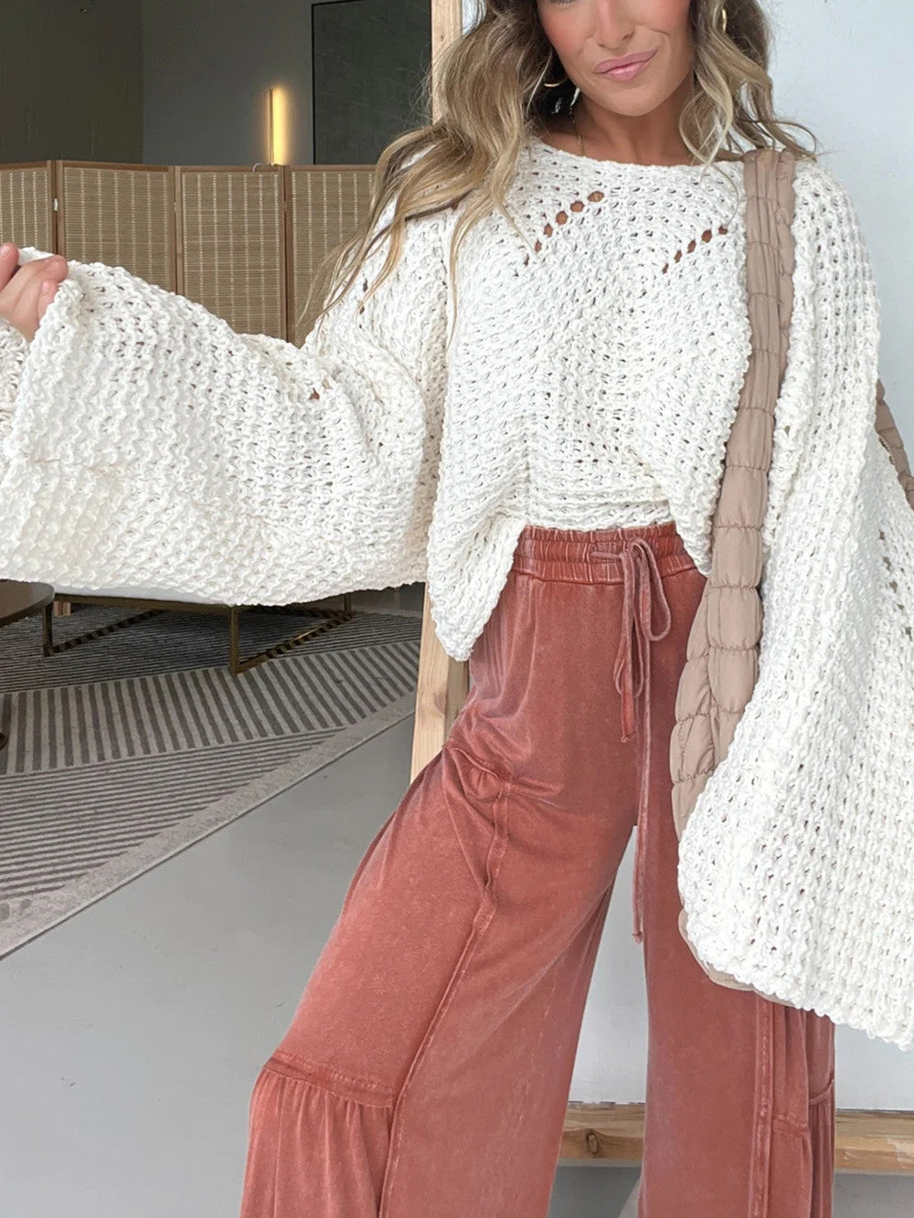 Women's Oversized Knitted Twist Detailing Sweater
