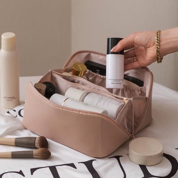Large Capacity Travel Jewelry Cosmetic Bag