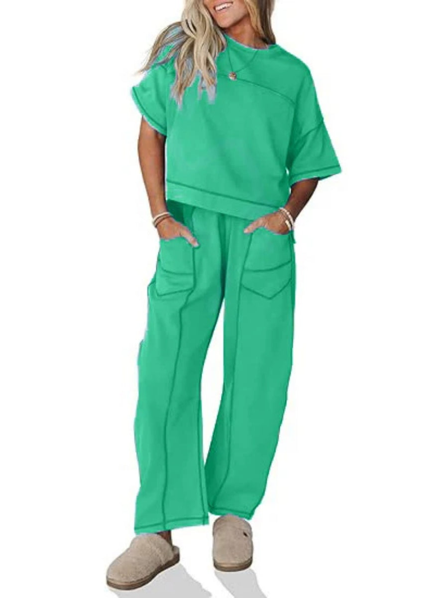 Women's Two Piece Sweatsuit Set with Cropped Top and Wide Leg Pants
