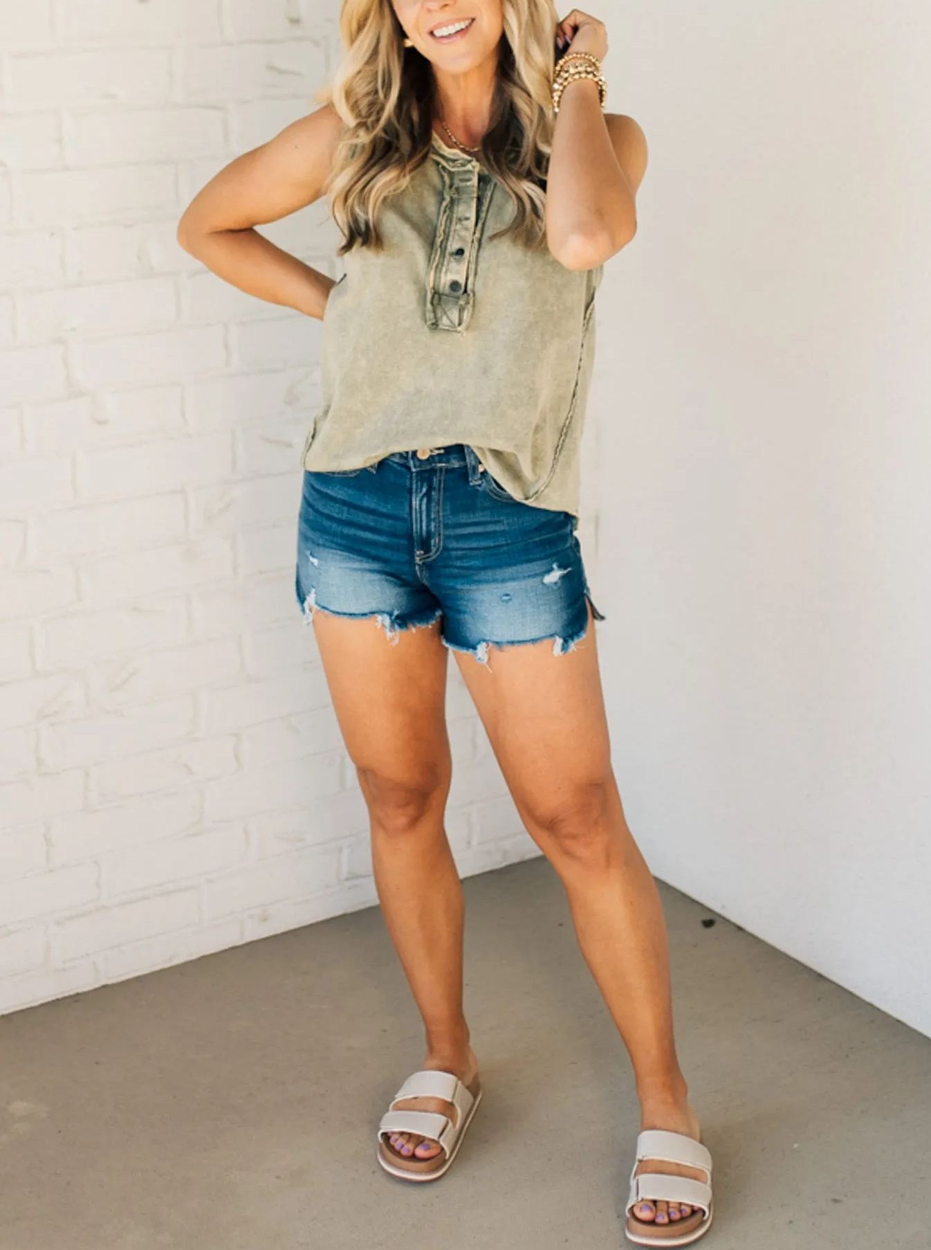 Women's Button Mix Washed Henley Tank